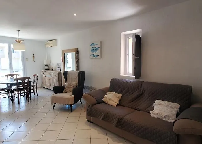 A 50m Des Plages, 1er Etage De Fréjus